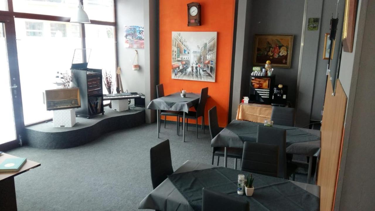 Pension Am Piko-Platz 松讷贝格 外观 照片